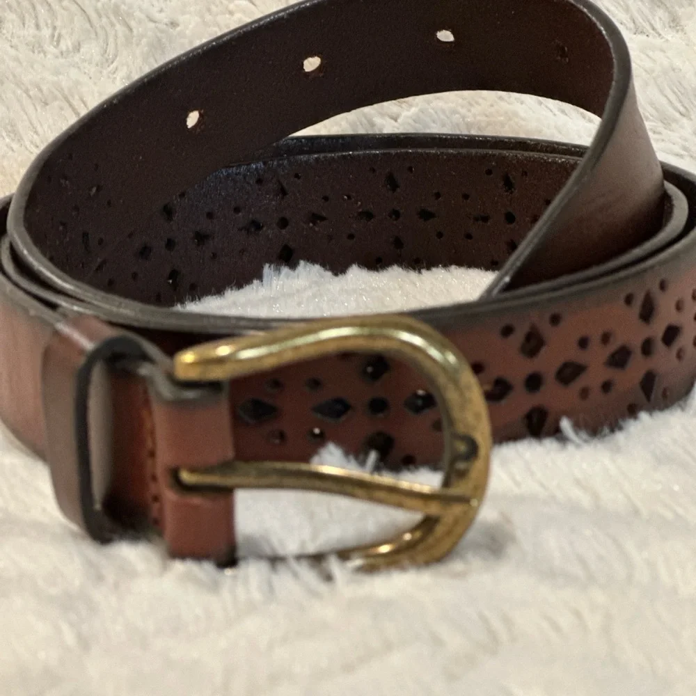 Brown Genuine Leather Laser Cutout Belt Womens M Single Prong Buckle Boho Retro